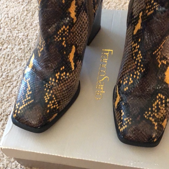 Franco Sarto chunky heel ankle boots - Picture 3 of 4